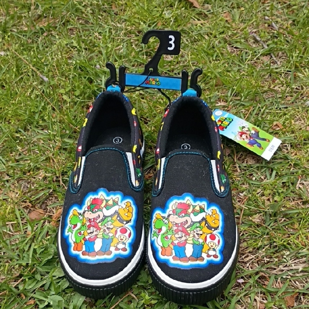 Kids Super Mario Black Slip-On Sneakers with Character Art